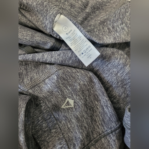 IVIVVA GIRLS BY LULULEMON Four Count Shrug Wrap Heather Gray Girl's Size 10 - Picture 7 of 9